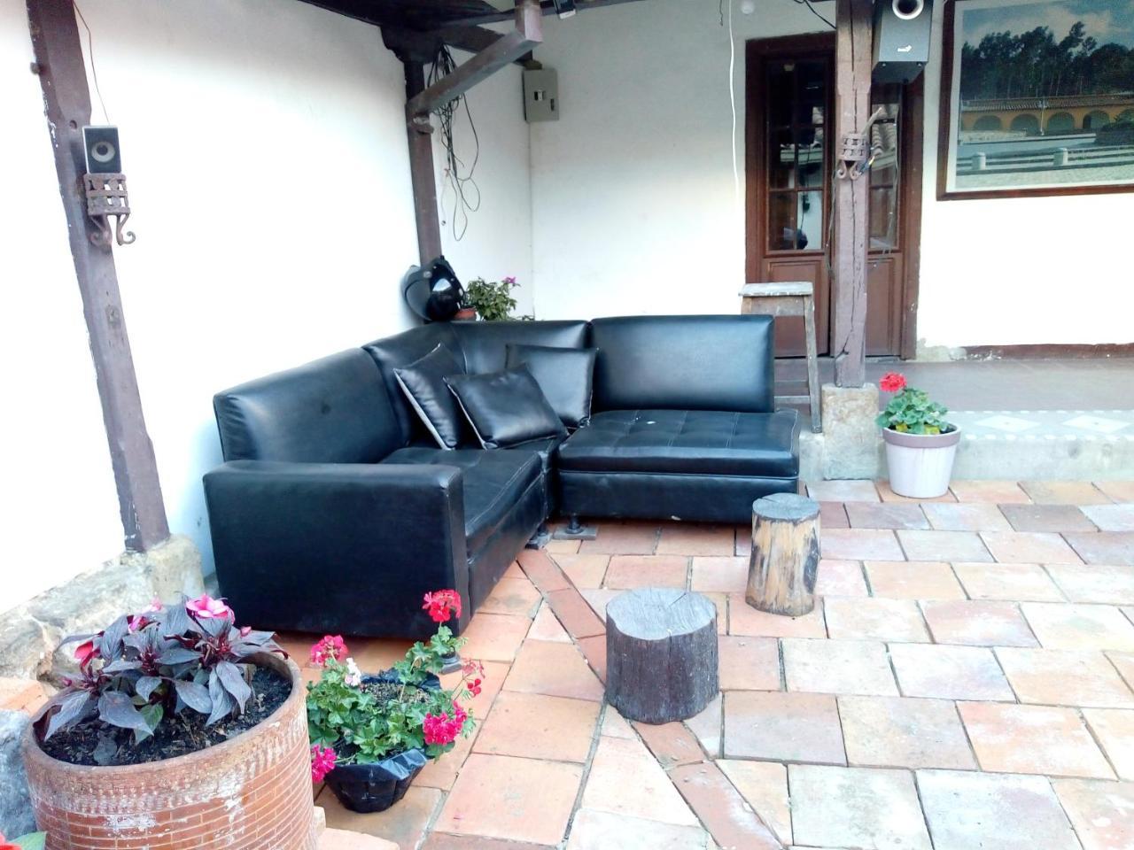 ホテル Vieja Aduana Zipaquirá エクステリア 写真