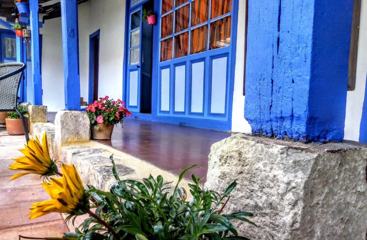 ホテル Vieja Aduana Zipaquirá エクステリア 写真